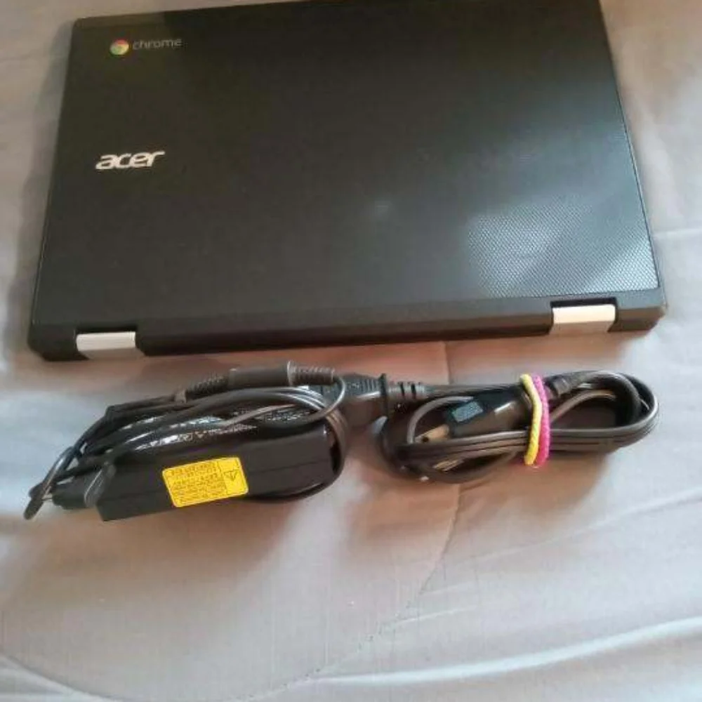 Chromebook Acer Laptop/W Charging Cable Cord.